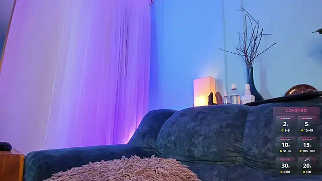 Nicki_Ripperton webcam