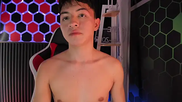 Cristopher_Wild webcam