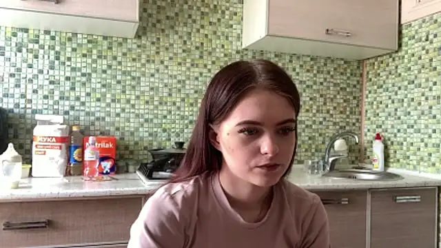 KikiAmino webcam