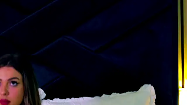 AylinRosee webcam