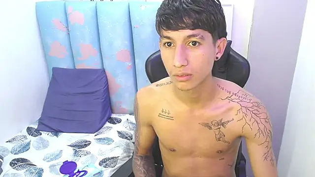liam_play webcam