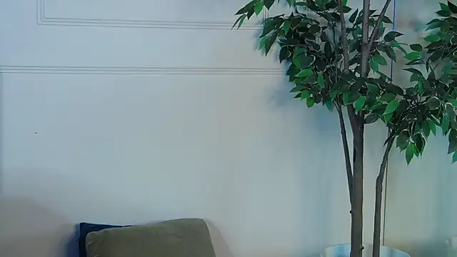 IvyLustt webcam