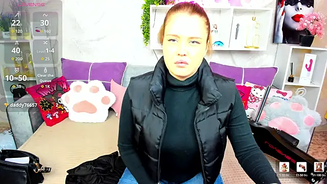 SofyLoves webcam