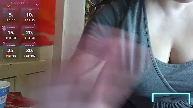 Cora_Maro webcam