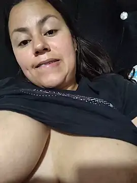 camila-titis webcam
