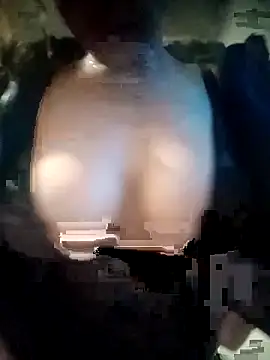 SolashLitzy_Curly webcam