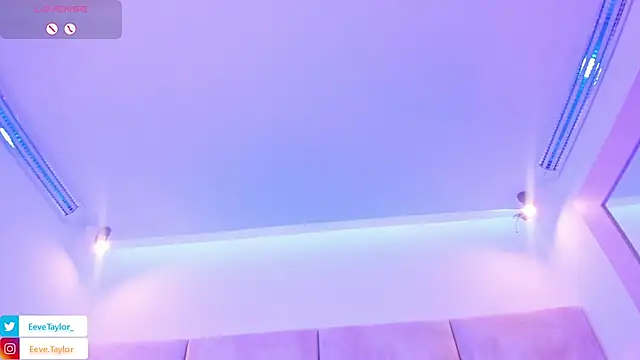 Eevee_Taylor webcam