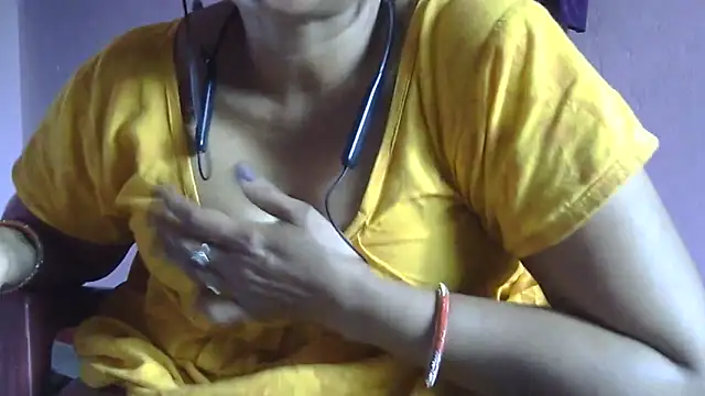 Pooja-suman webcam