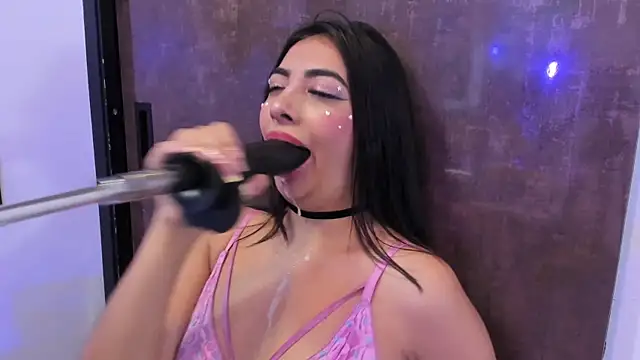 cherry_skinny_ webcam