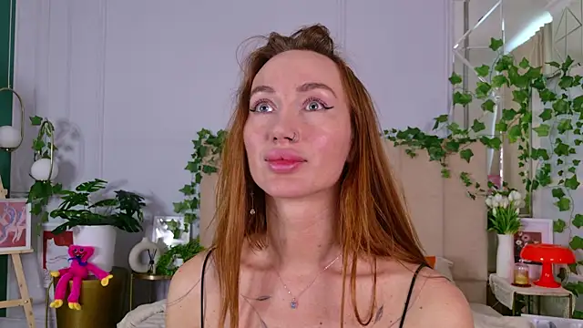 SerenaWest_ webcam