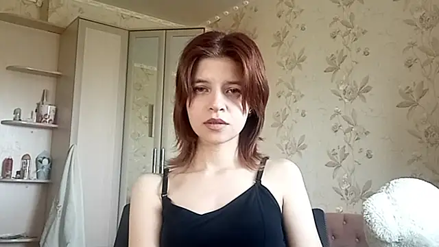 LowkeyIndigo webcam