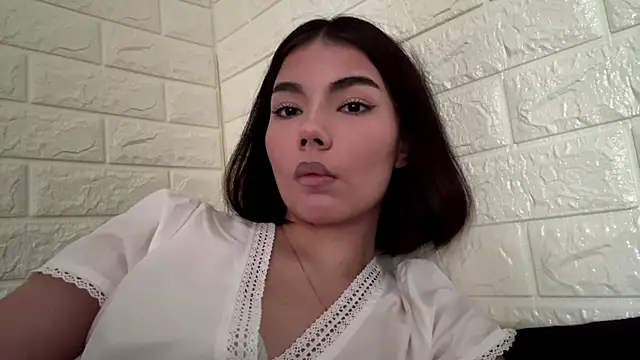 MarylnMonnier webcam