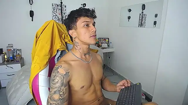 Leonard_Price webcam