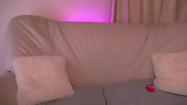 ellycolins - EllyColins's free webcam - UK Sex Cams
