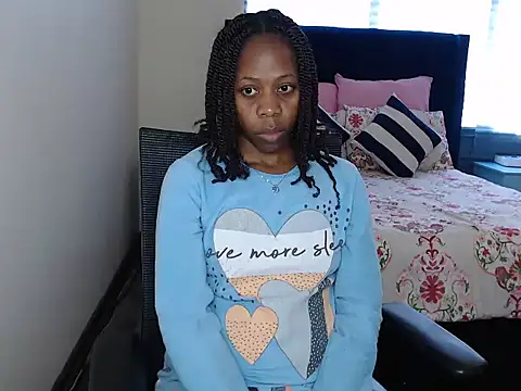 QUEENMANDYY