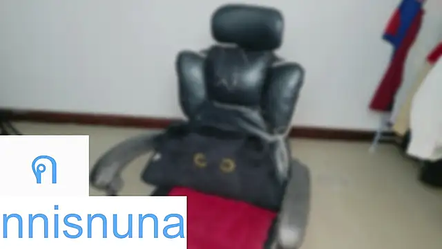 nunanunanuna webcam