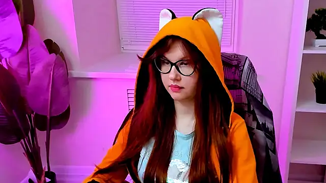 CarolGiggly webcam