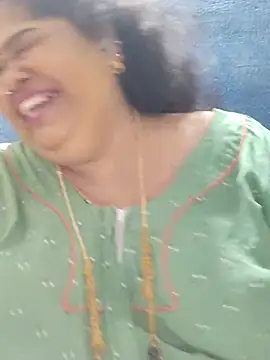 tamilthanushri webcam