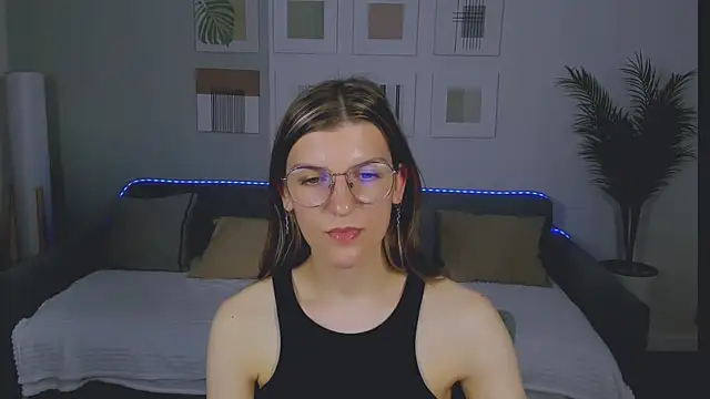 AnnaThorne webcam