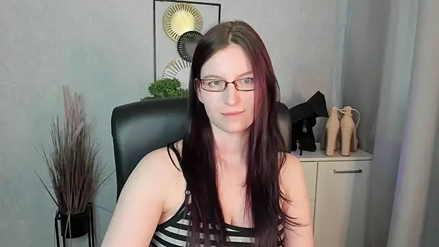 emmaxDelight webcam