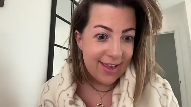MsBelleWarick webcam