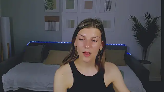 AnnaThorne webcam