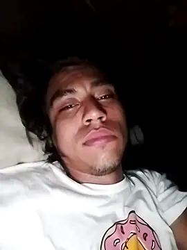 AlexAlejandro13 webcam
