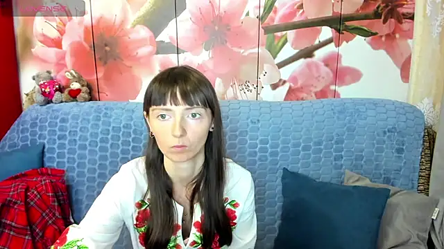 TayanaJons webcam