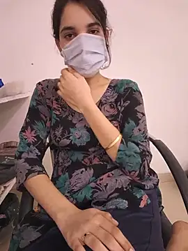 zoya_baby_ webcam