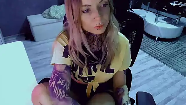 InesGold webcam