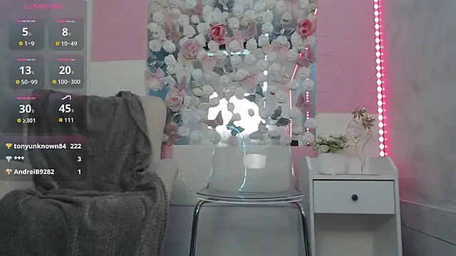 EmberLuna_ webcam