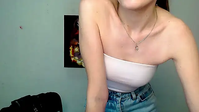 doll_angelina - Doll_Angelina's free webcam - UK Sex Cams