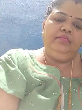 tamilthanushri webcam