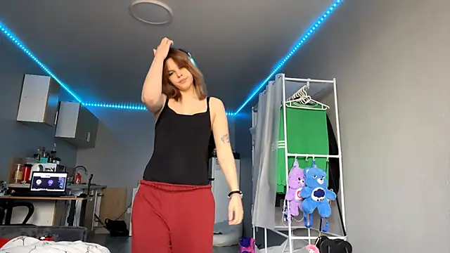 iam_eshly - Iam_Eshly's free webcam - UK Sex Cams