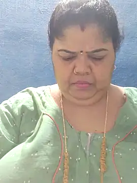tamilthanushri webcam