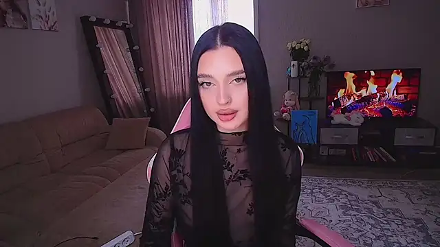 yoursLina webcam