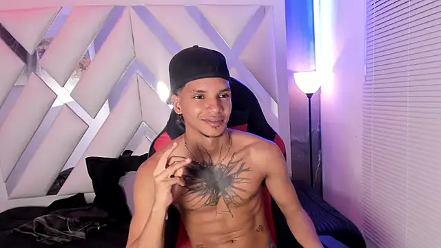 kai_storm77 webcam