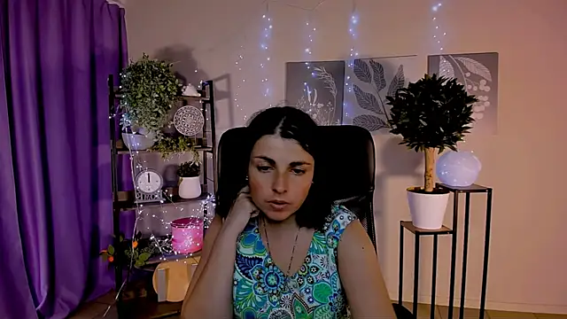 MartaEdams webcam