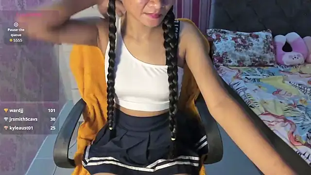 Mica_Jones webcam