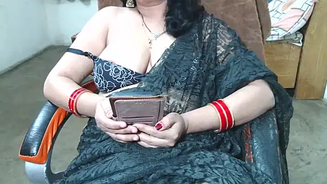 Cute_Mahi22 webcam
