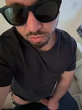 HairyArab90 webcam
