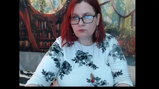 PlayfullMature webcam