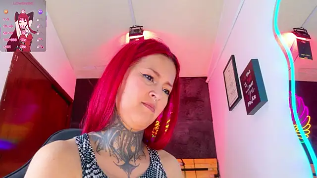 meghan_nill webcam