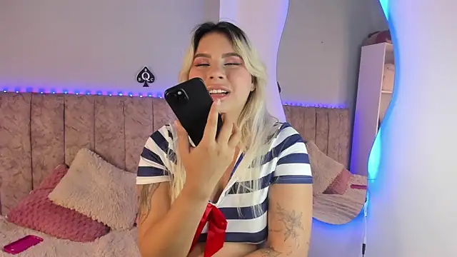 naomi_sanz webcam