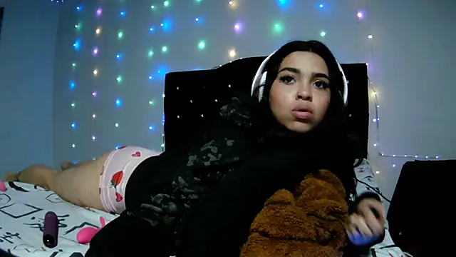 Luna_Velvet7 webcam