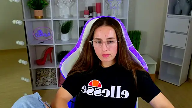 NadinnL webcam