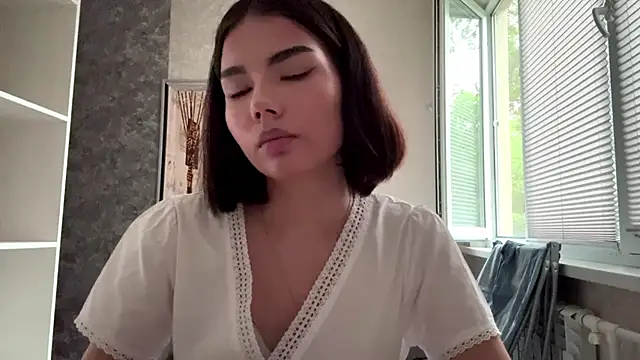 MarylnMonnier webcam