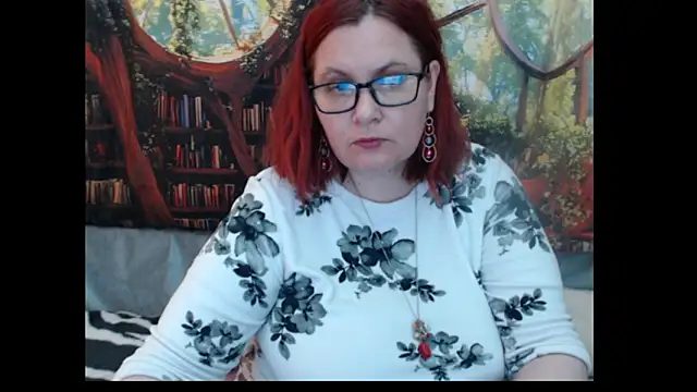 PlayfullMature webcam