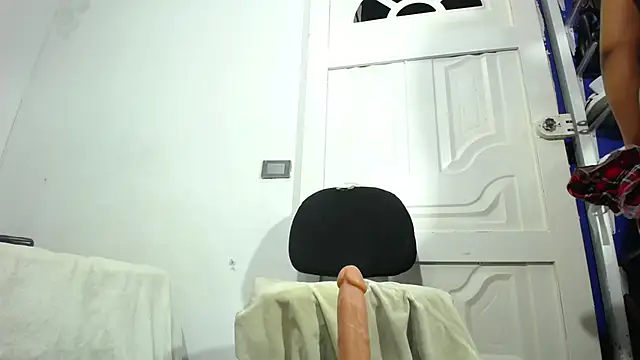 Squirter_pussybomb webcam