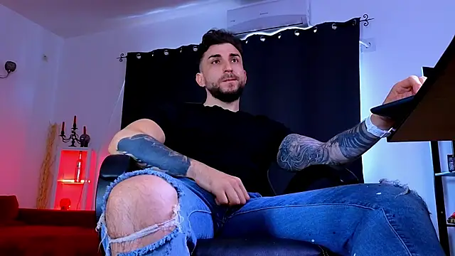 MightyAaron66 webcam